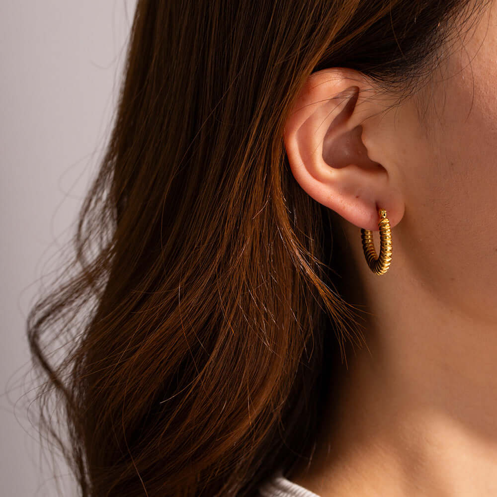 Minimalist 18K Gold Spiral Earrings