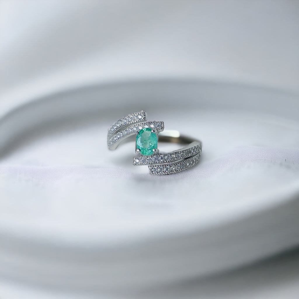 18K Platinum Statement Emerald Ring | NS2405