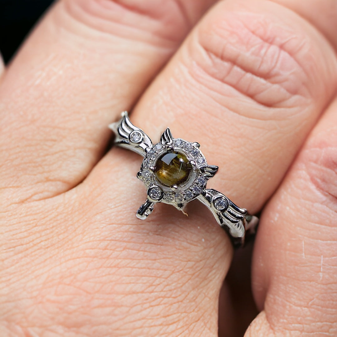 18K Gold Cute Angel Wings Black Star Sapphire Ring  | NS2407