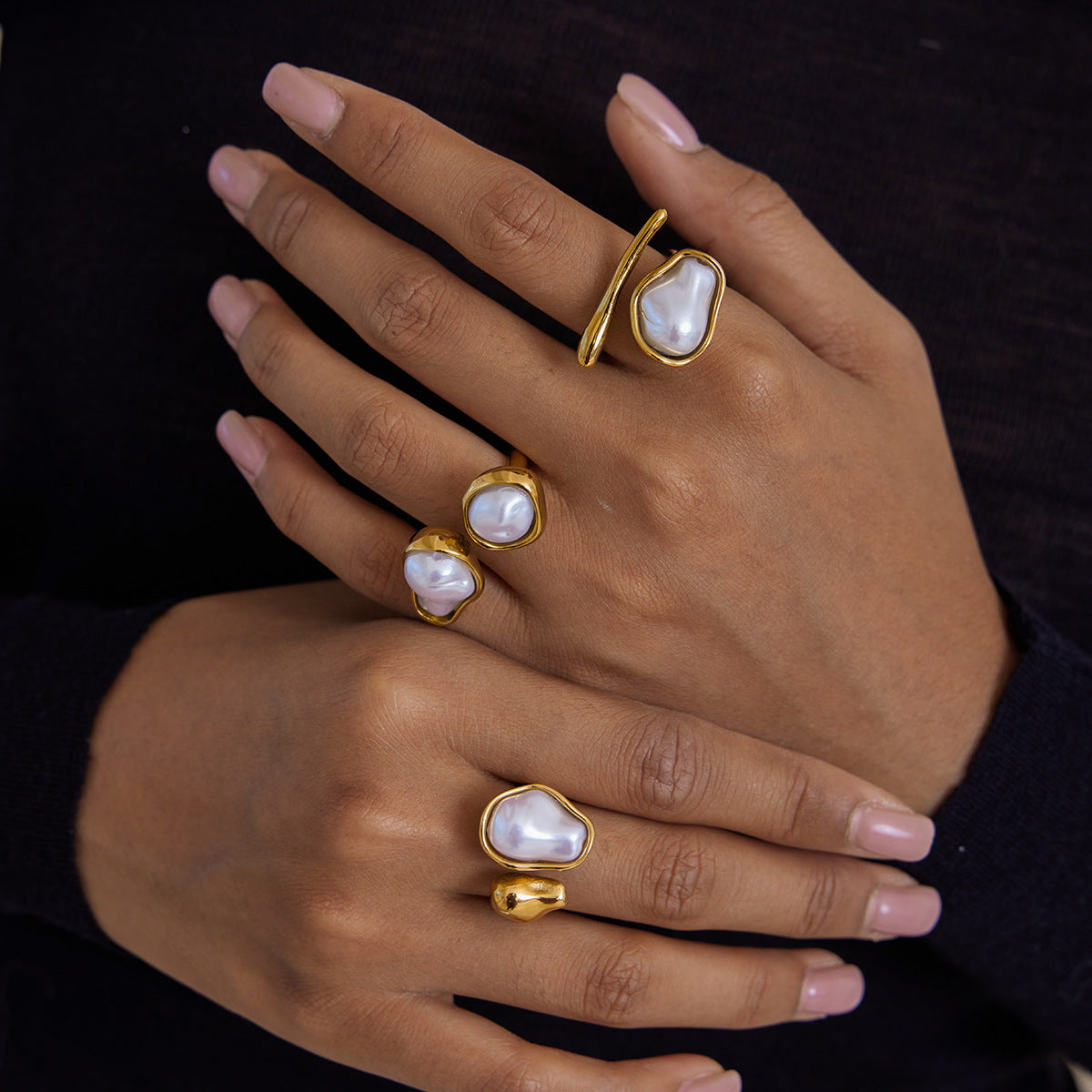 Baroque Chunky Pearl Thumb Index Ring