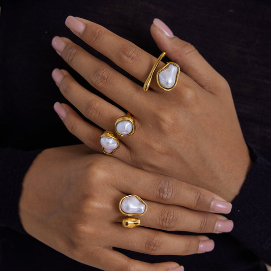 Baroque Chunky Pearl Thumb Index Ring