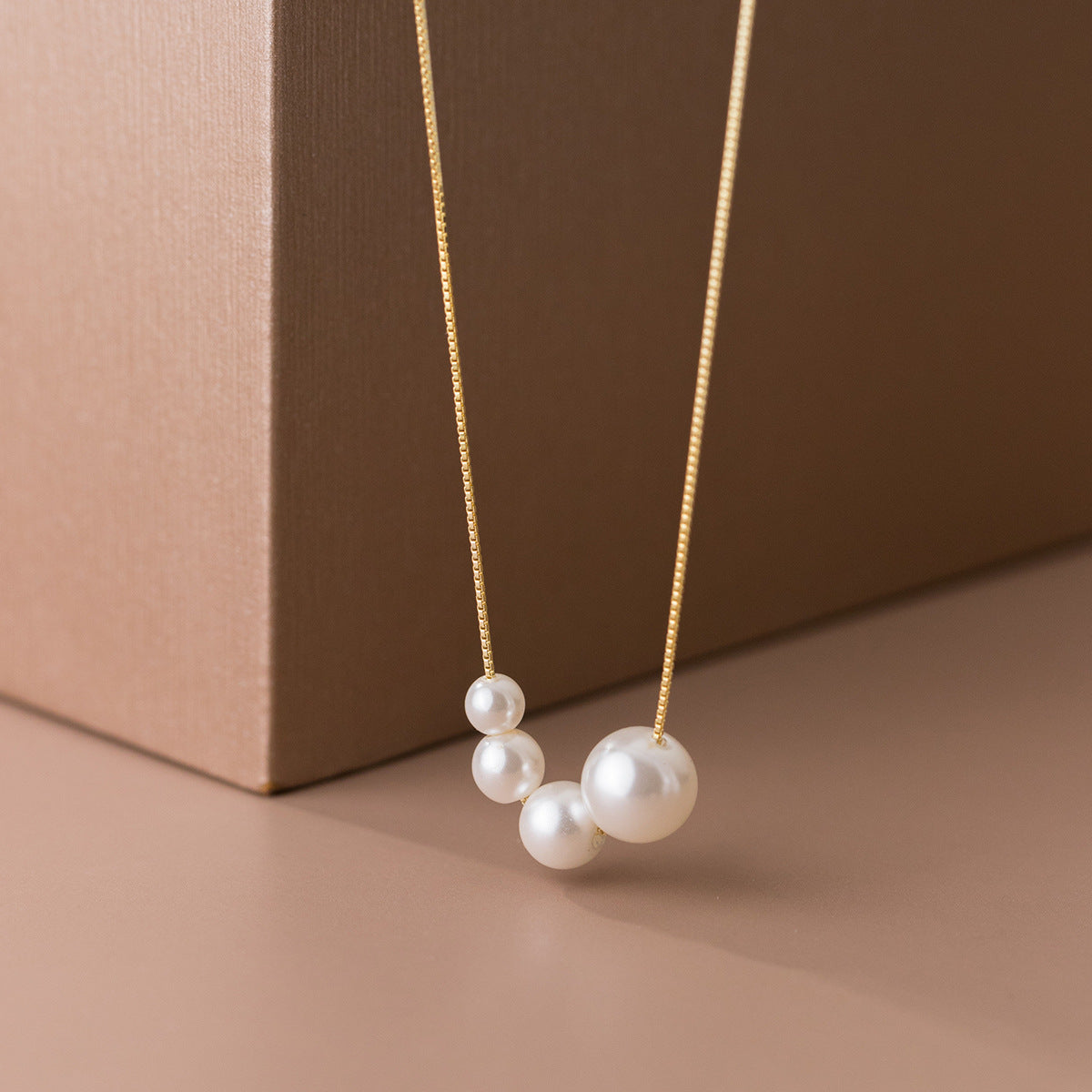 Dainty Irregular Pearl Bead Chain Necklace