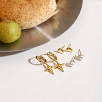 Vacation Conch Shell Mini Crab Studs