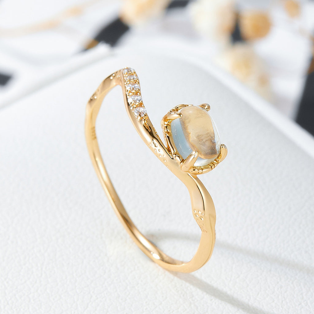 Green Amethyst V Shape Curved Band Ring