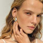 Metallic Oil Drip Daisy Stud Earrings