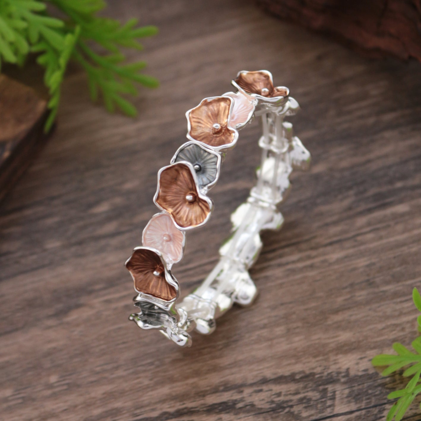 Hand Painted Lotus Elastic Bracelet