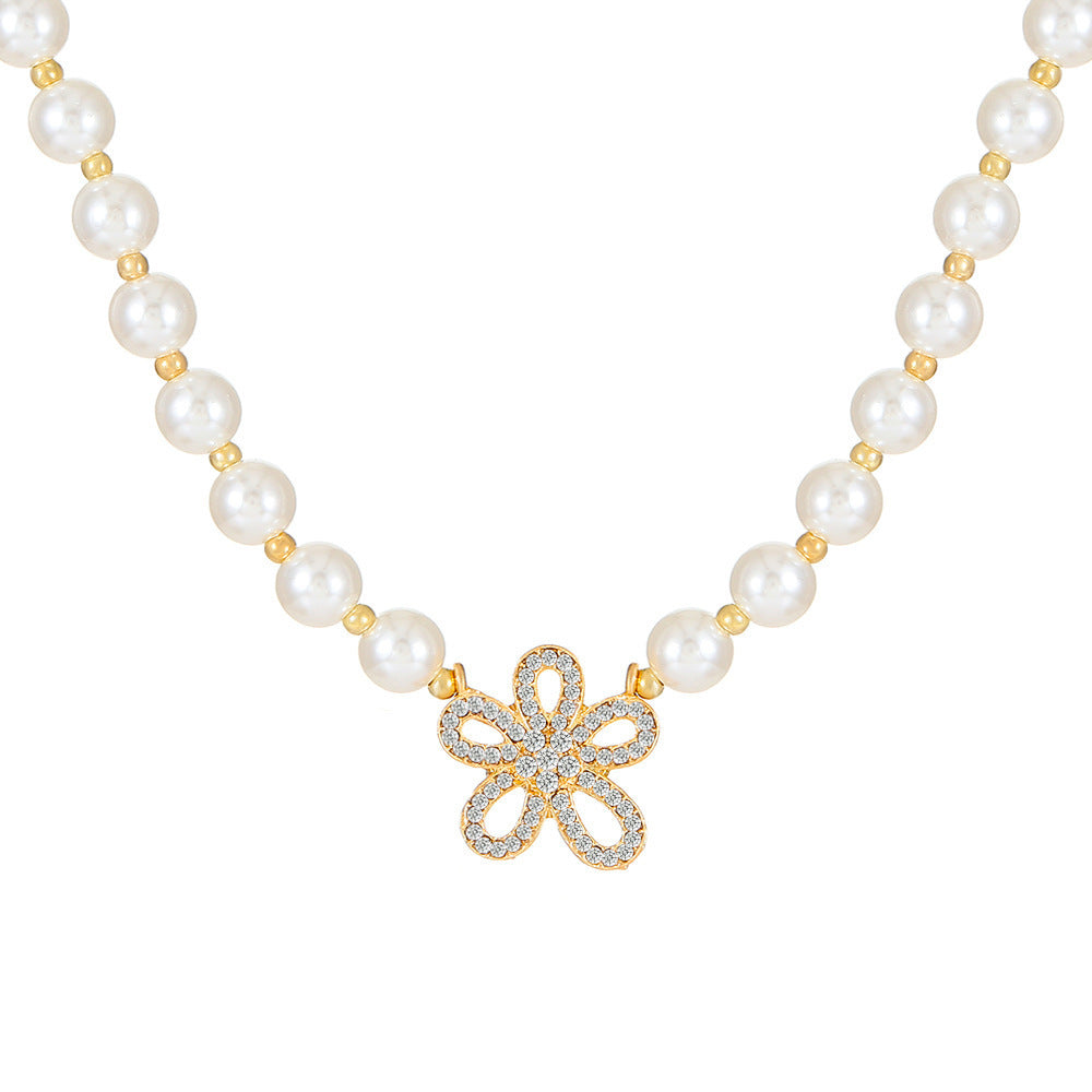 Elegant Pearl Bead Flower Pendant Necklace