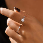 Solitaire Two Fingers Silver Spiral Ring