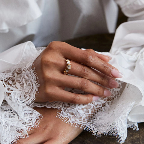 Gold Bezel Heart Curve Ring