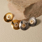 Metallic Oil Drip Daisy Stud Earrings
