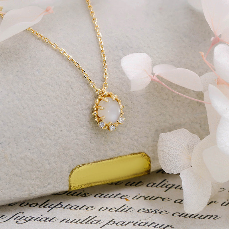 French White Moonstone Pendant Necklace
