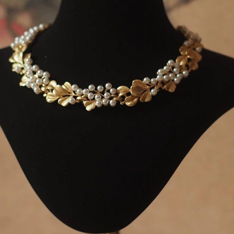 Retro Ginkgo Leaf Bold Statement Choker Necklace Pearl