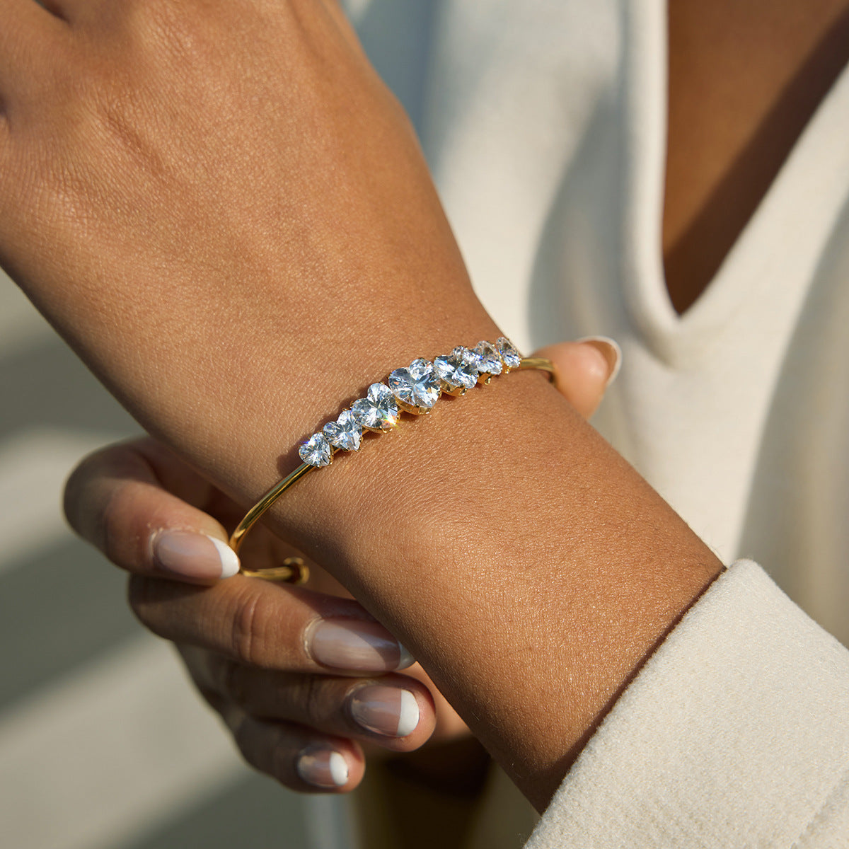 Zircon Heart Open Cuff Bangle Bracelet