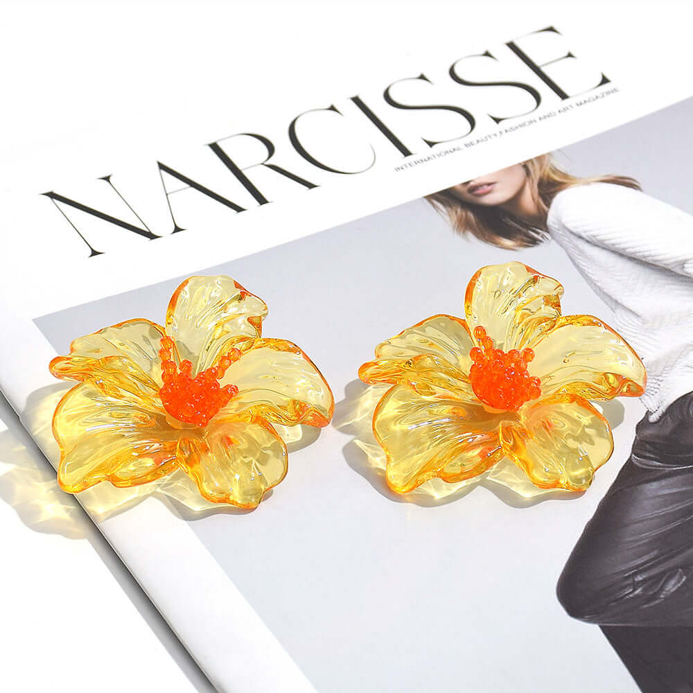 Minimal Triple Claw Ring