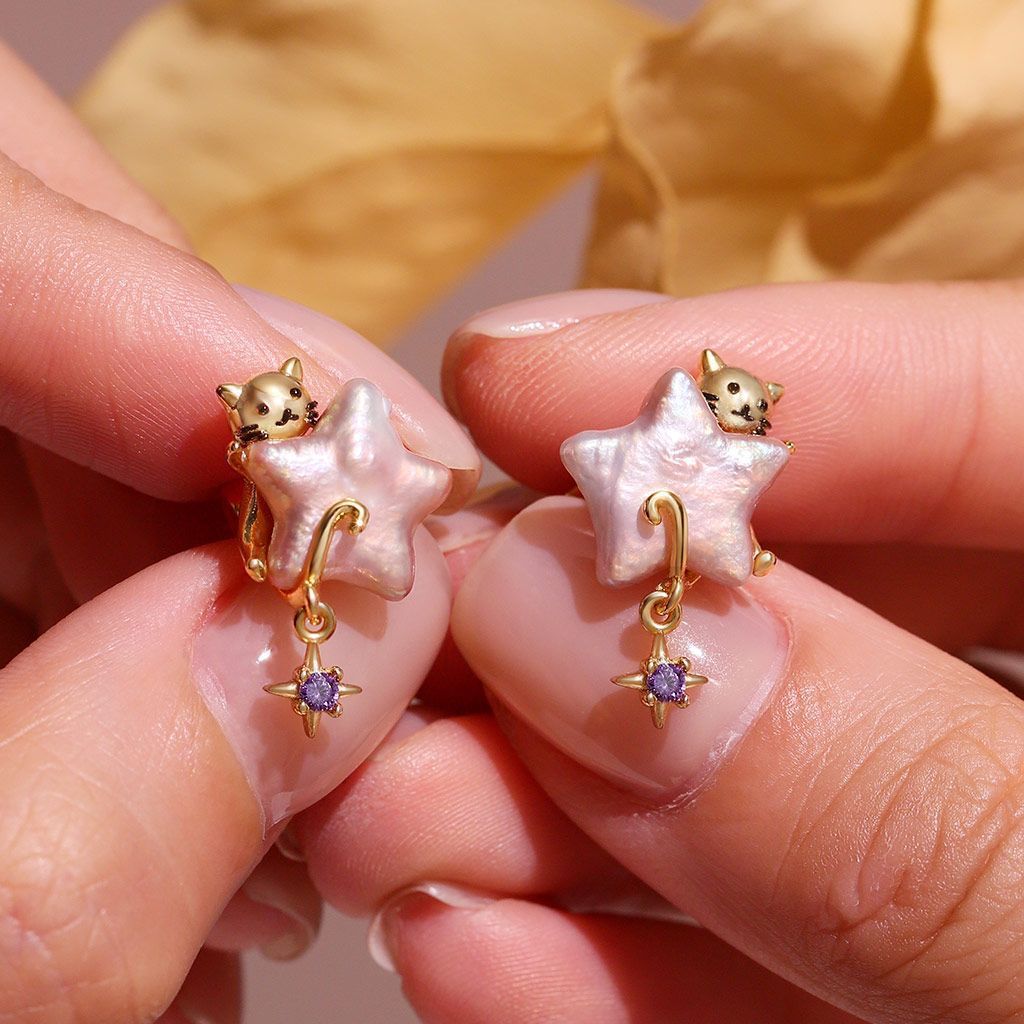 Kitty Hugging Star Necklace and Earrings