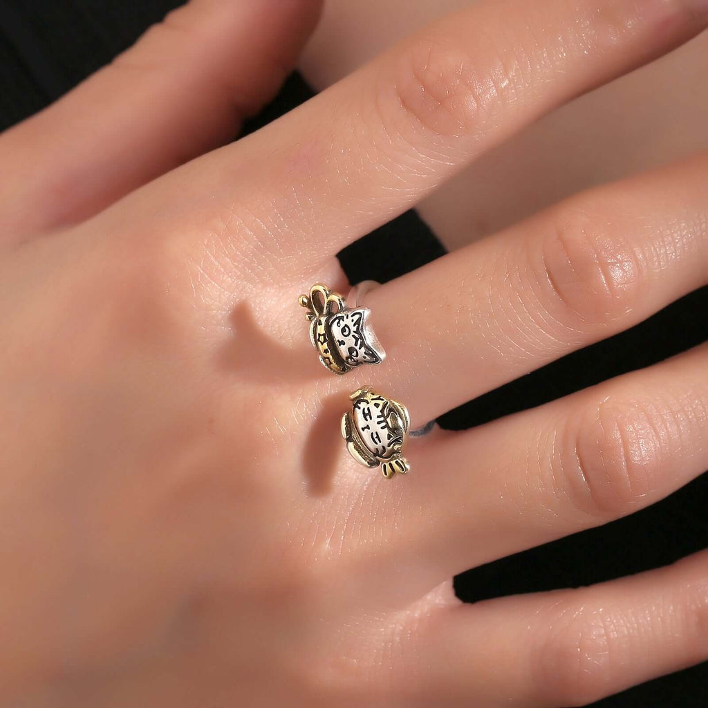 Fish Cat with Scarf Index Open Ring