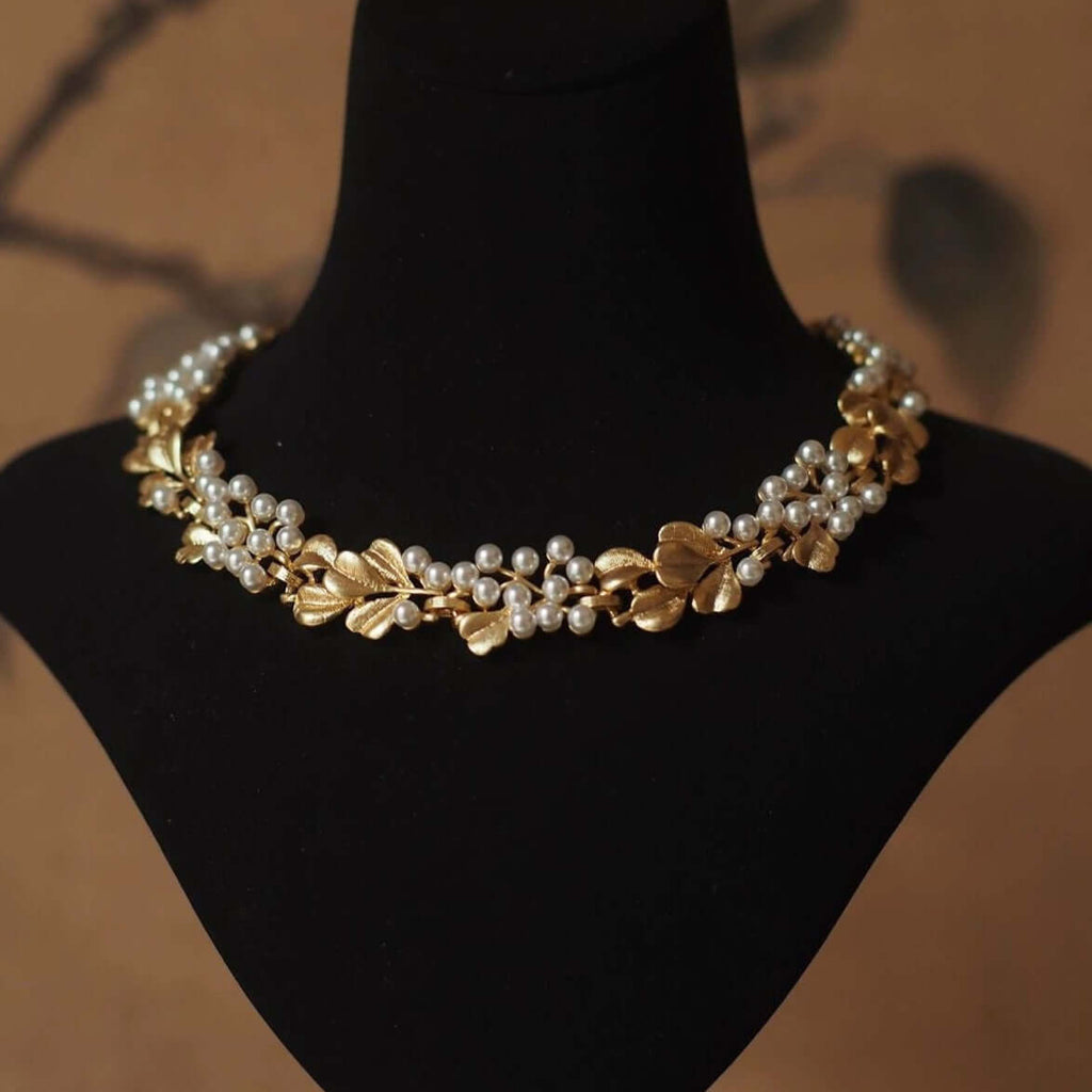 Retro Ginkgo Leaf Bold Statement Choker Necklace Pearl