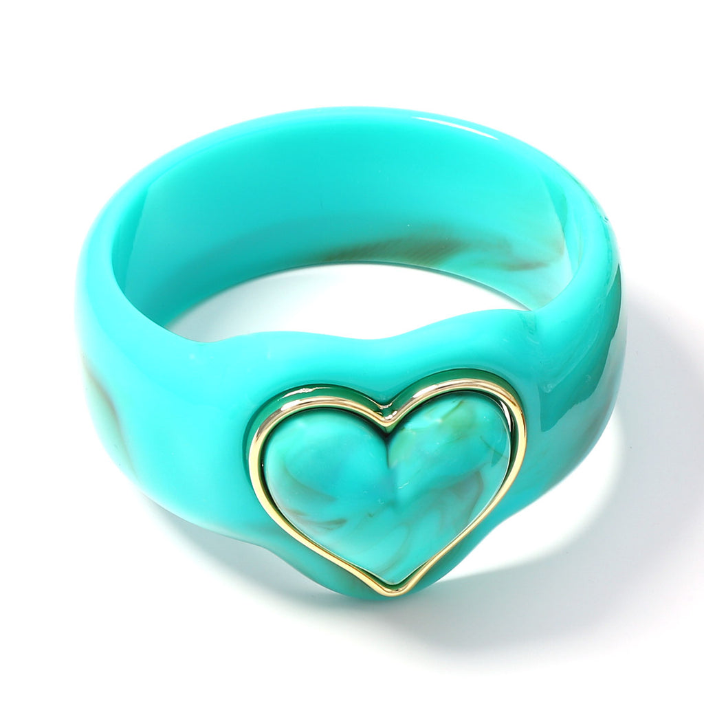 Sweetheart Chunky Resin Heart Bangle
