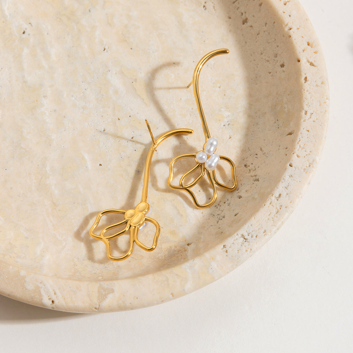 Pearl Lily Flower Linear Long Earrings