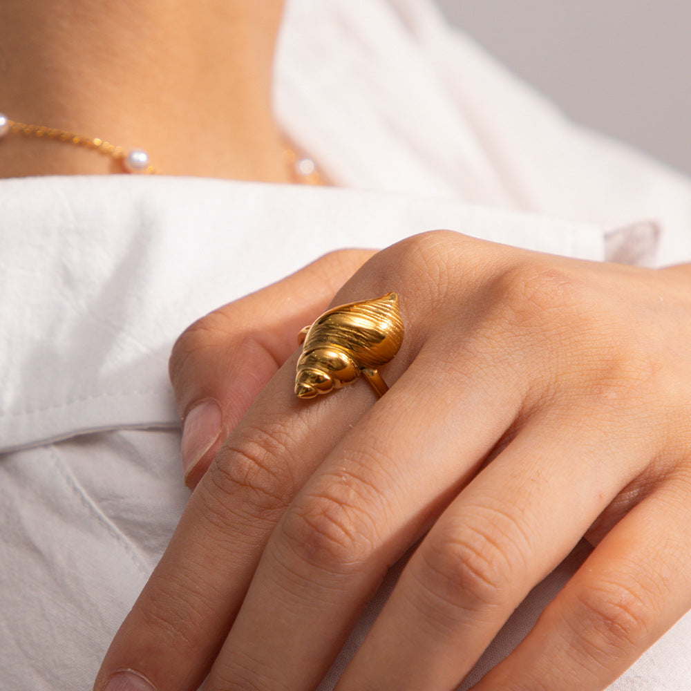 18K Gold Conch Shell Whisper Open Thumb Ring