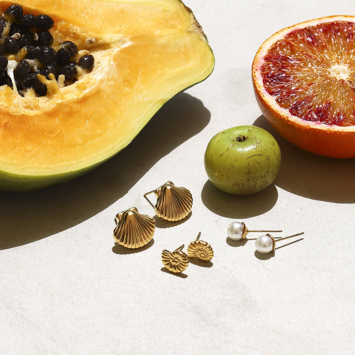 Vacation Conch Shell Mini Crab Studs