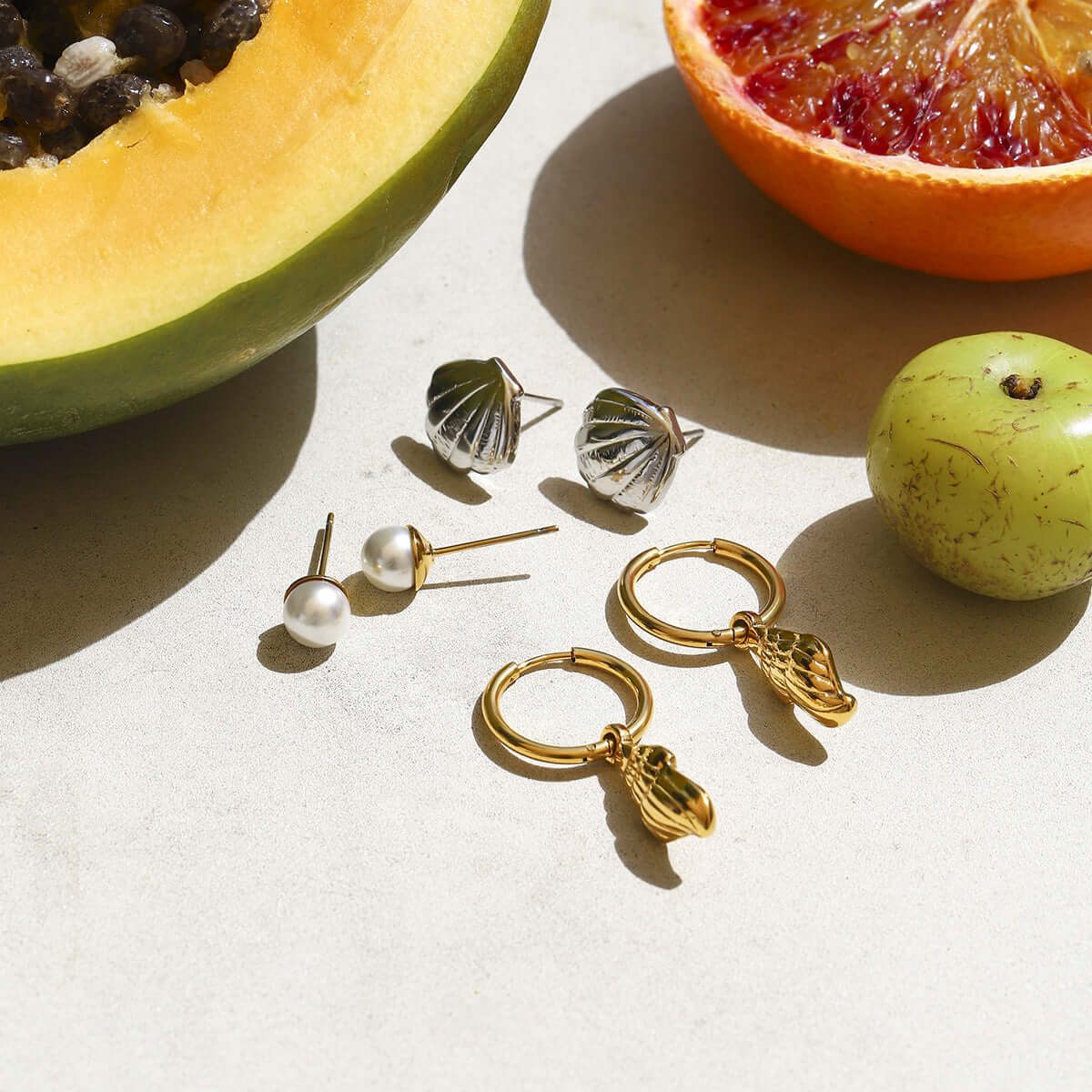 Vacation Conch Shell Mini Crab Studs