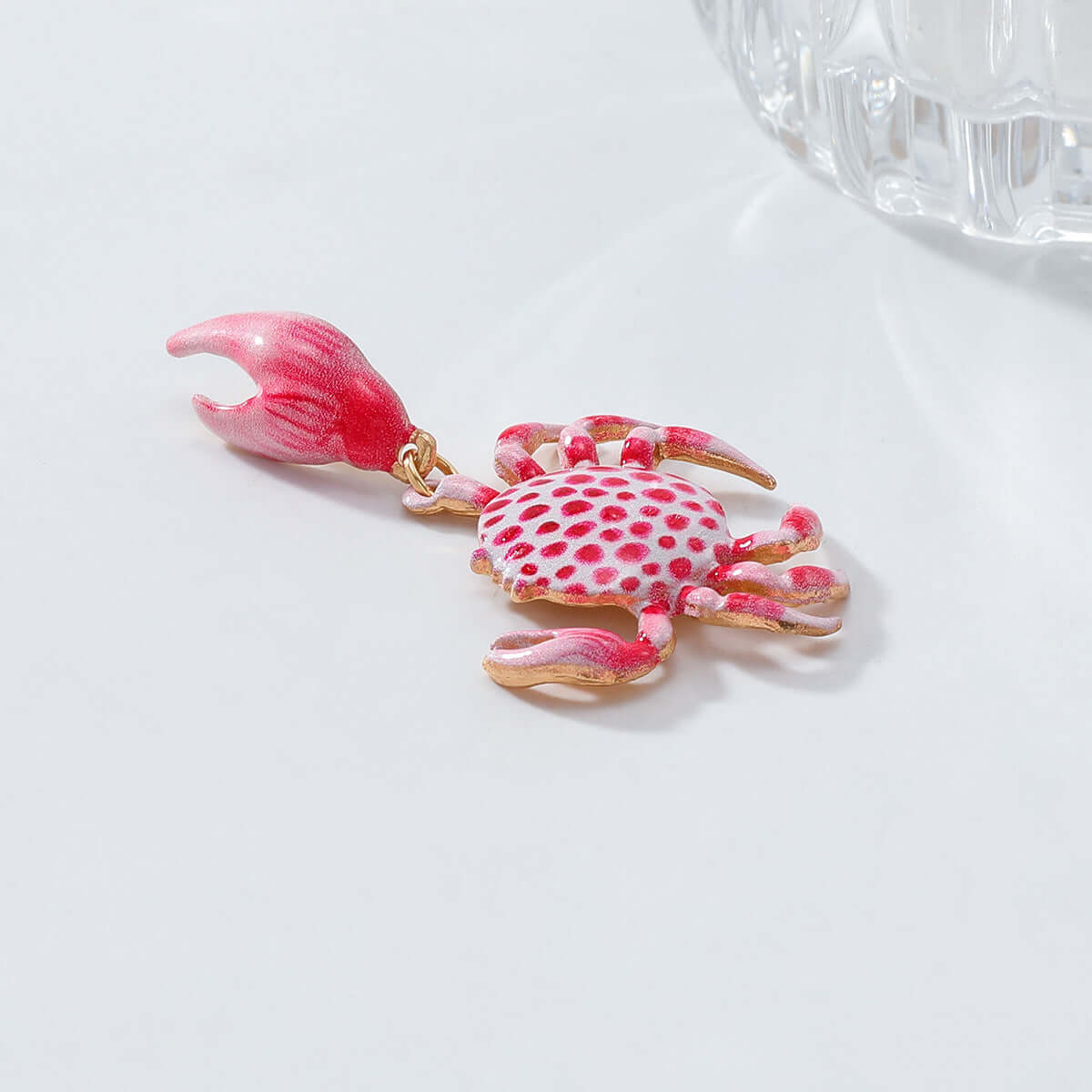 Minimal Triple Claw Ring