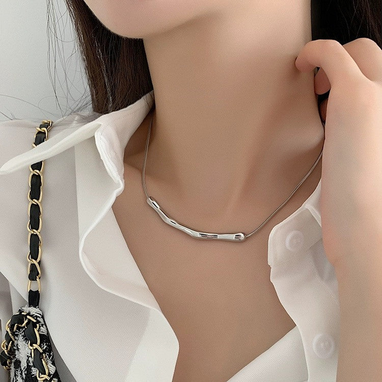 Irregular Curved Bar Versatile Herringbone Chain Necklace