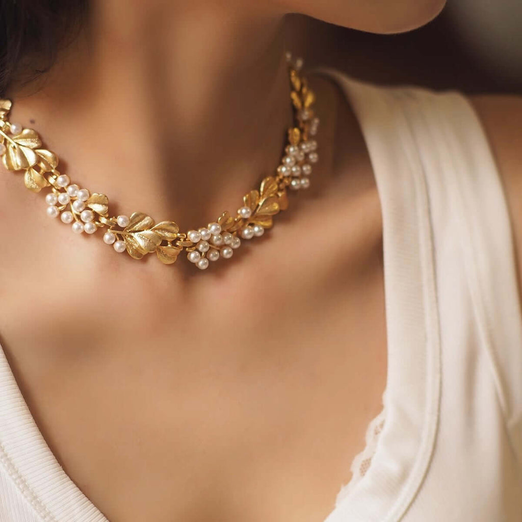 Retro Ginkgo Leaf Bold Statement Choker Necklace Pearl