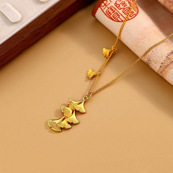 Luxury Ginkgo Leaf Sideway Chain Necklace