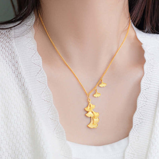 Luxury Ginkgo Leaf Sideway Chain Necklace