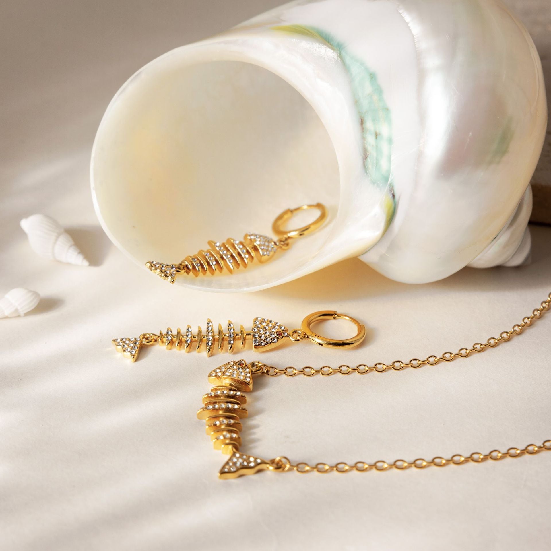 Y2K Gold Fishbone Necklace