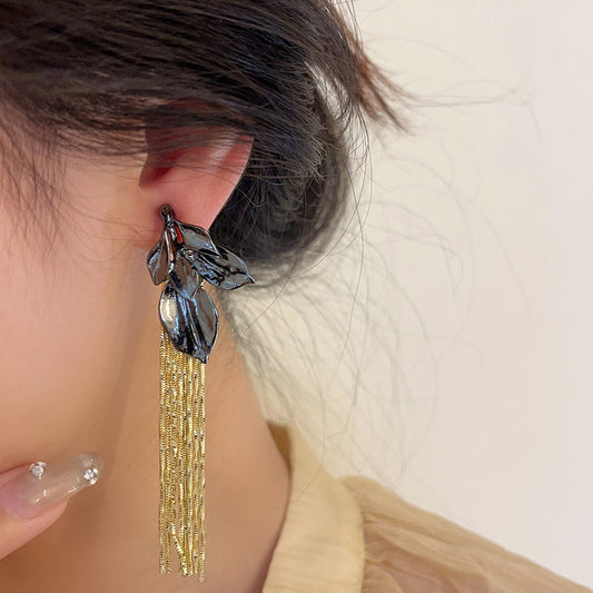 Mismatch Metallic Spiral Leaf Tassel Waterfall Earrings