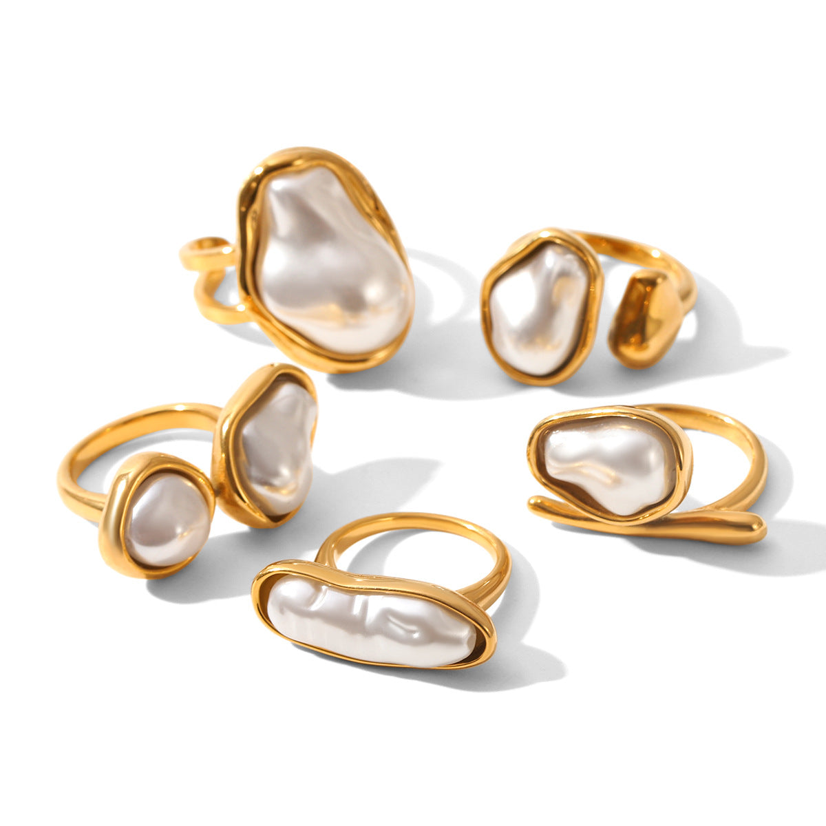 Baroque Chunky Pearl Thumb Index Ring