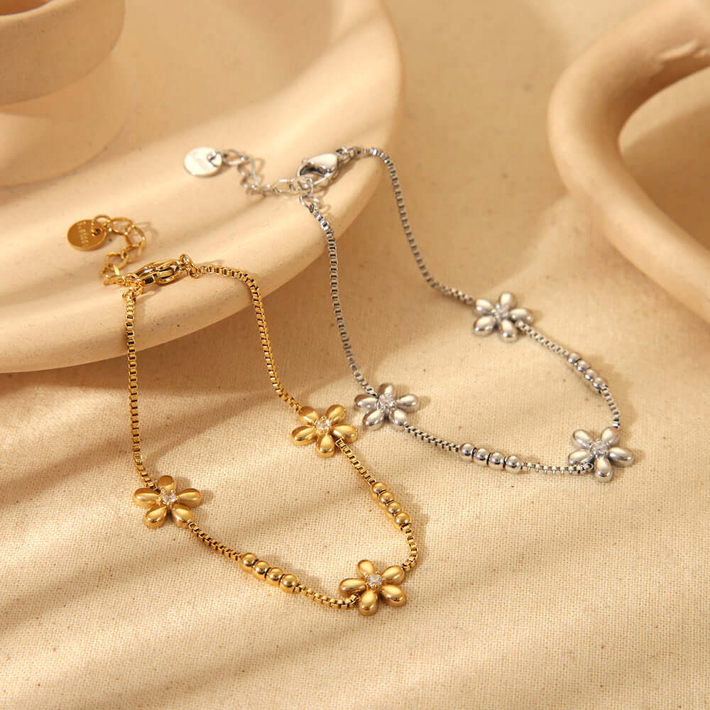 Floral Bead Bracelet Gold