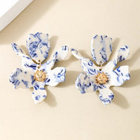 Minimal Triple Claw Ring