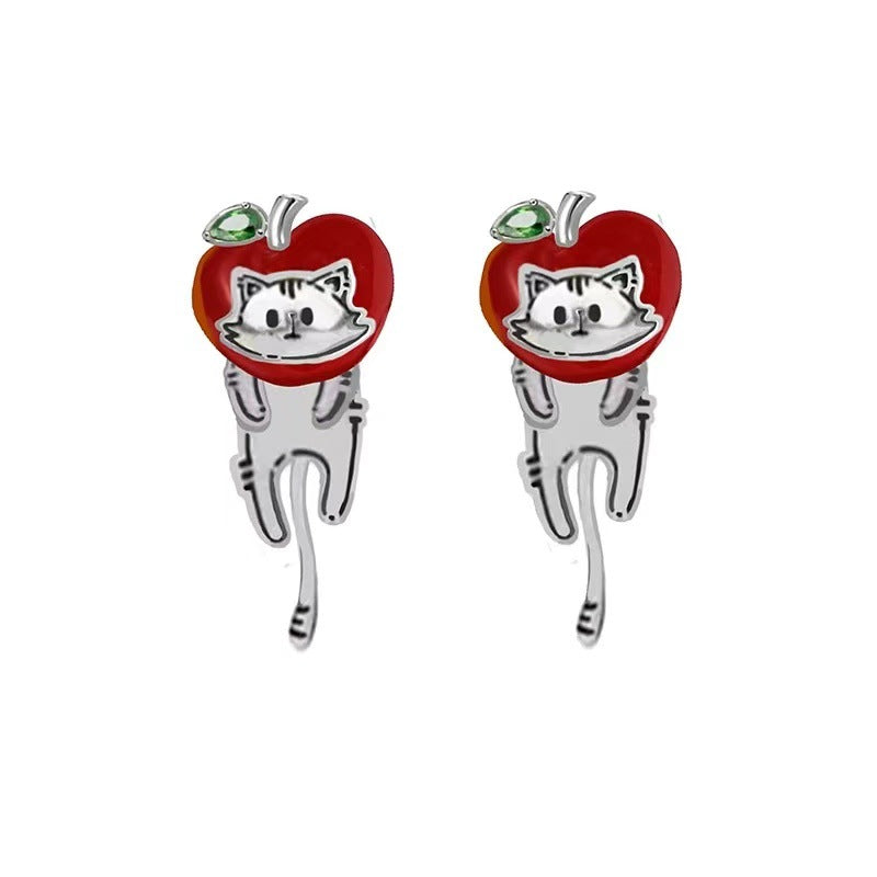 Lazy Cat Holding Star Ear Clip Ear Cuff