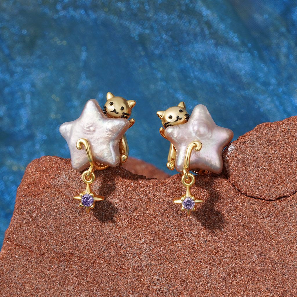 Kitty Hugging Star Necklace and Earrings