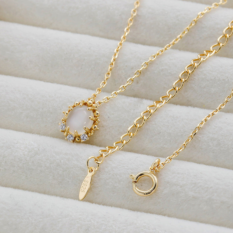 French White Moonstone Pendant Necklace