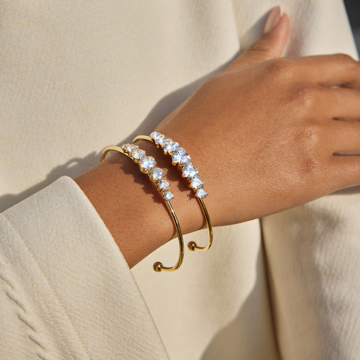 Zircon Heart Open Cuff Bangle Bracelet