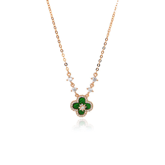 Conch Shell Clover Necklace