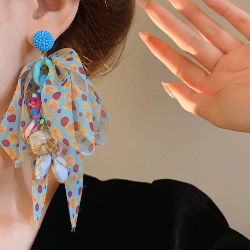 Dopamine Ribbon Shell Chandelier Earrings