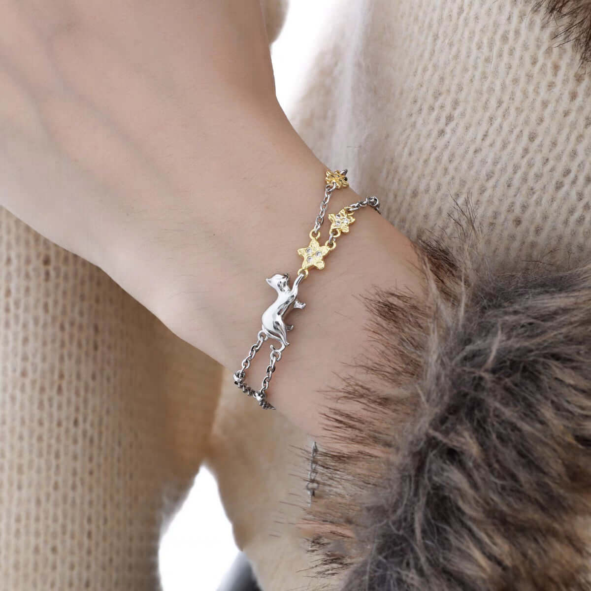 Cat Reaching Star Silver Necklace