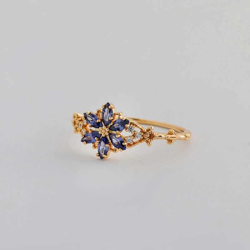Romantic Flower Tanzanite Ring Gold