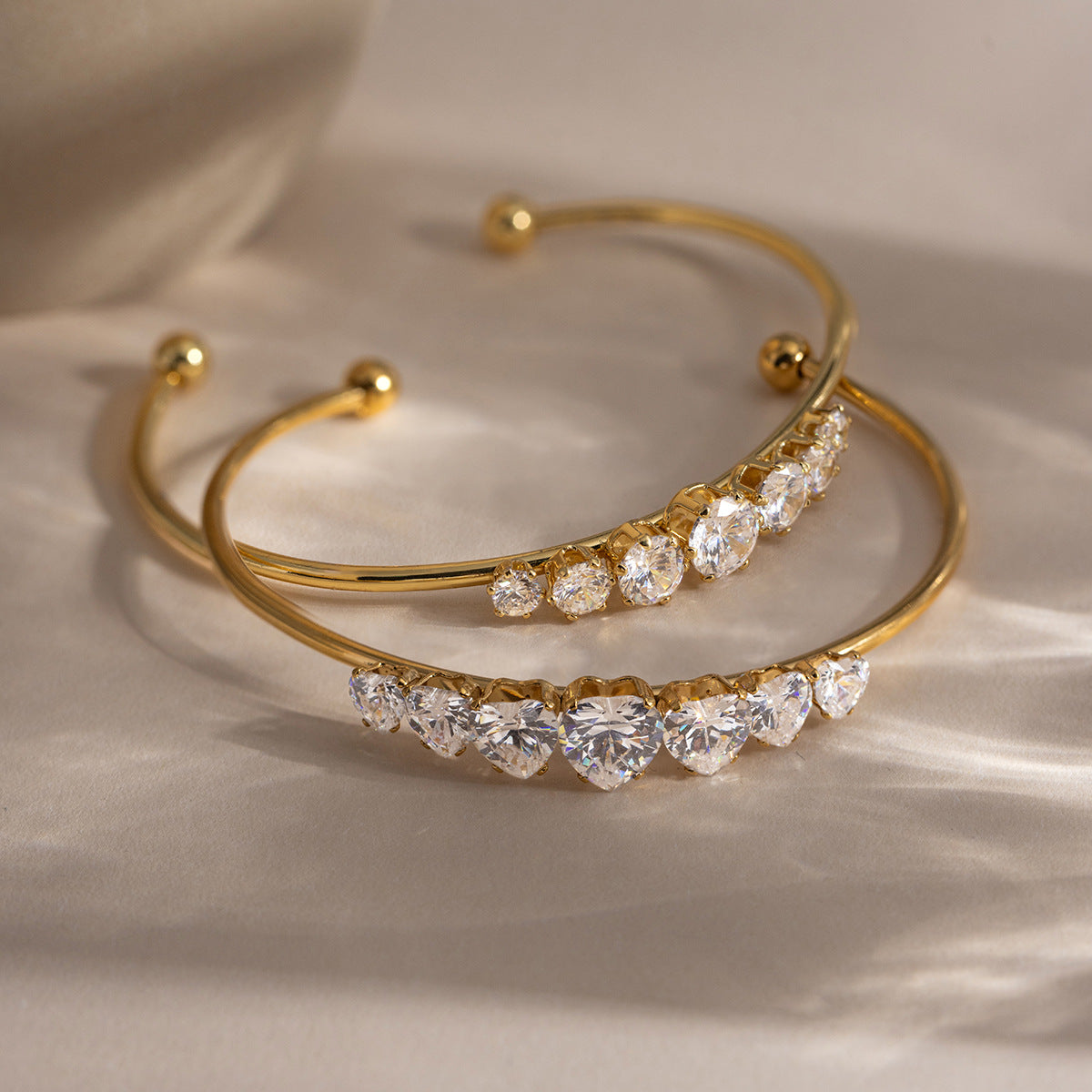 Zircon Heart Open Cuff Bangle Bracelet