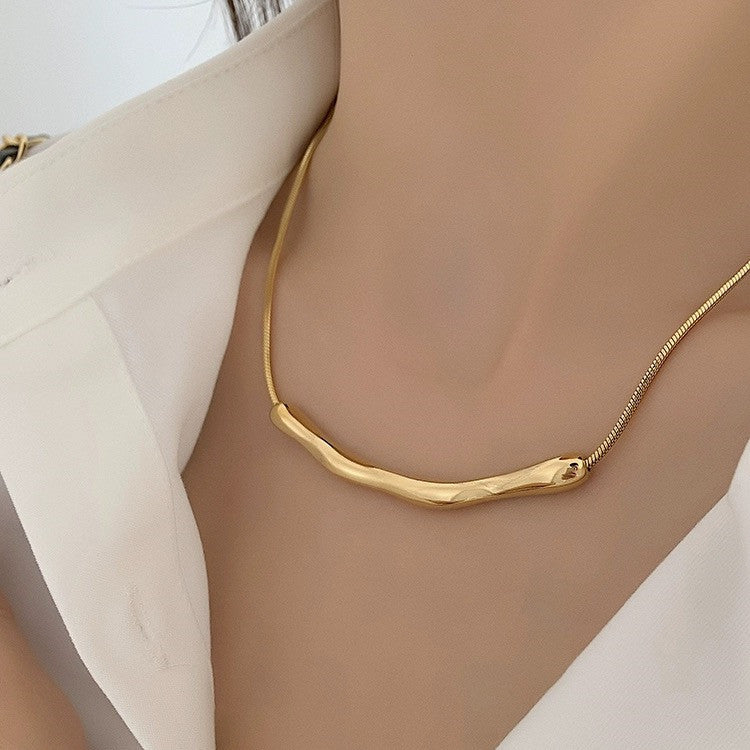 Irregular Curved Bar Versatile Herringbone Chain Necklace