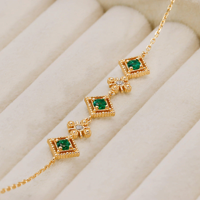 Vintage Palace-Inspired Red Corundum Bracelet