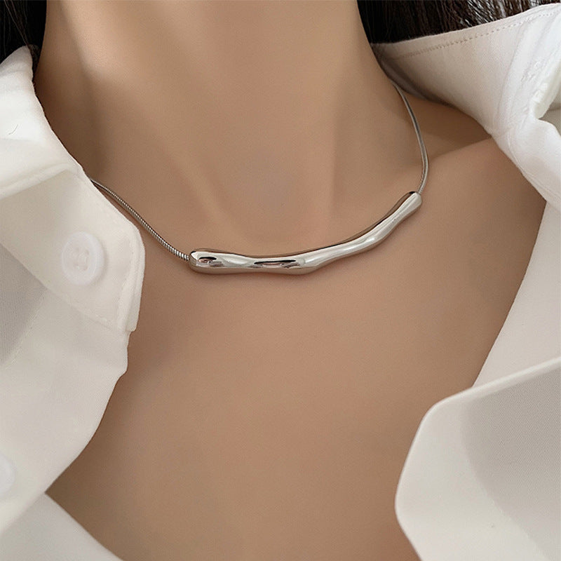 Irregular Curved Bar Versatile Herringbone Chain Necklace