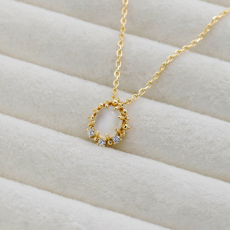French White Moonstone Pendant Necklace