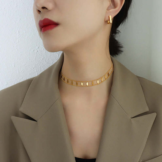 18K Gold Sequin Clavicle Layering Necklace | P555